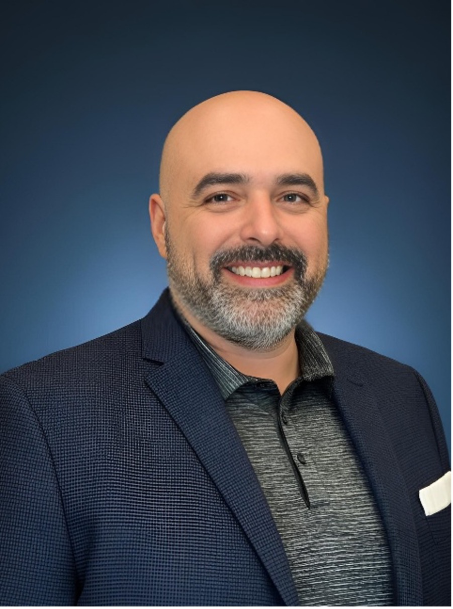 Portrait of 3rd District Commissioner Raul Barragan